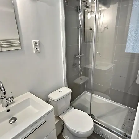 Cosy, Champs-elysees, Arc De Triomphe 3 Min パリ